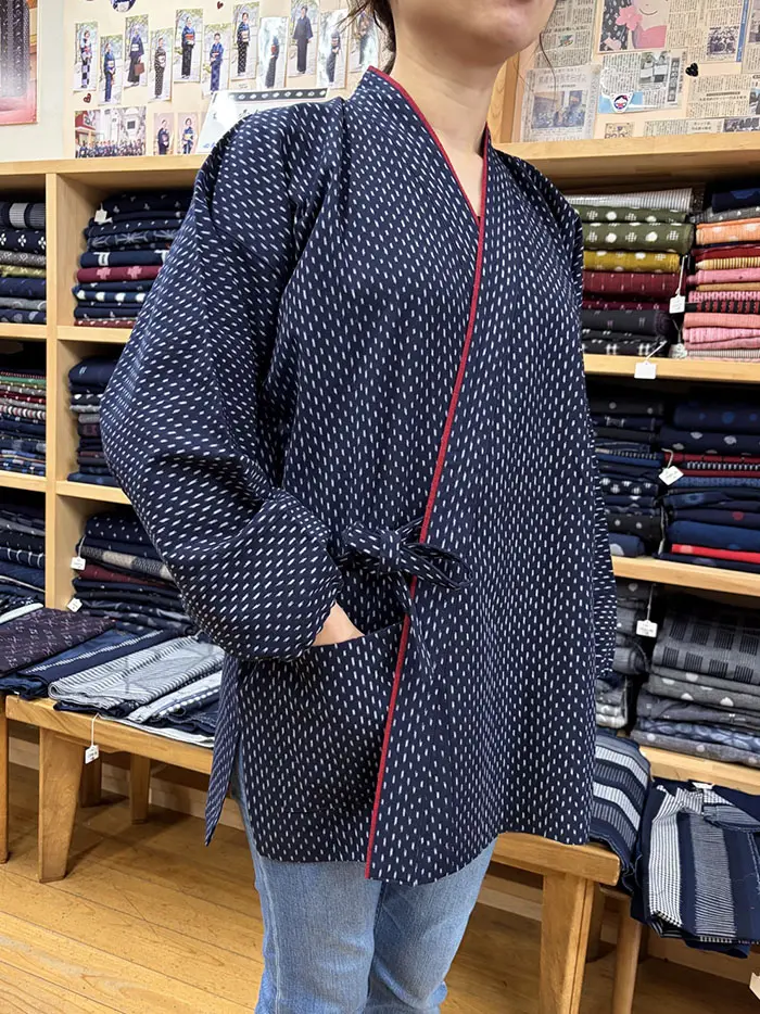 SAM25】レディース 久留米絣の上っ張り（あられ柄 紺/白）女性用
