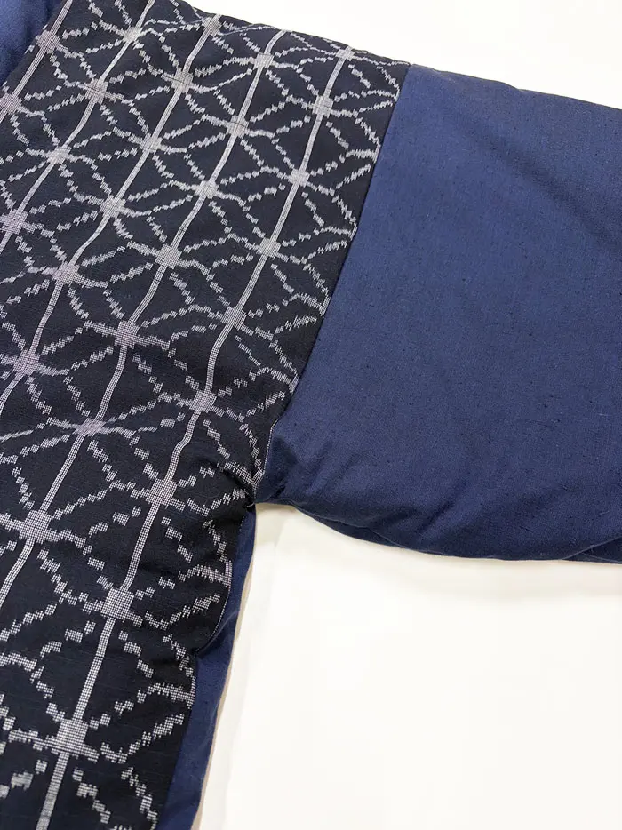 F1269】「藍暦」綿入れ袢天 はんてん 日本製（青+紺色麻の葉）男女兼用