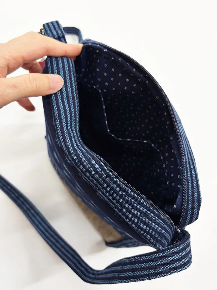 BAG103】儀右ヱ門 久留米絣ショルダーバッグ（ショルダー 地層 紺